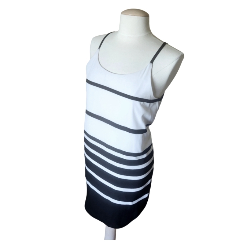 BB Dakota Fully Lined Sleeveless Horizontal Stripe Sun Dress Black/White